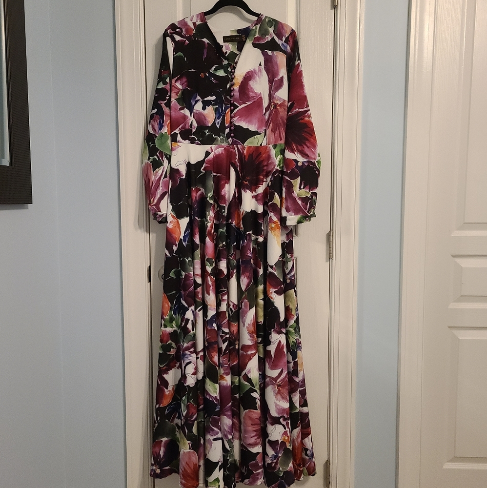 Annah Hariri Amena modest dress